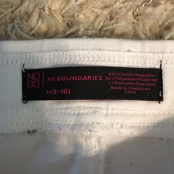NWOT juniors no boundaries white jegging shorts - Picture 2 of 2
